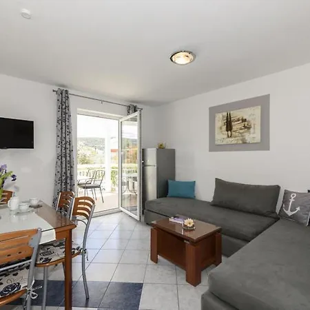 Lejlighed Luka - Trogir, 150m From The *